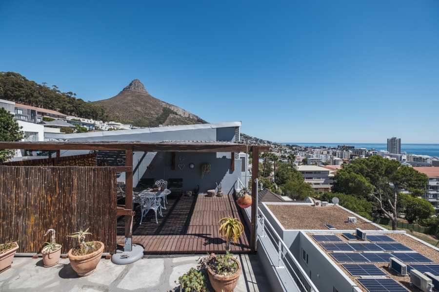 3 Bedroom Property for Sale in Sea Point Western Cape